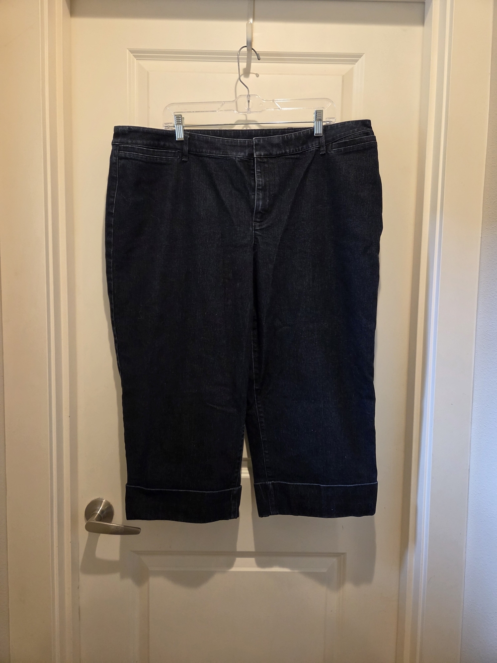 Nine West Dark Blue Women’s Cuffed Cropped Jeans – Classic Capris
